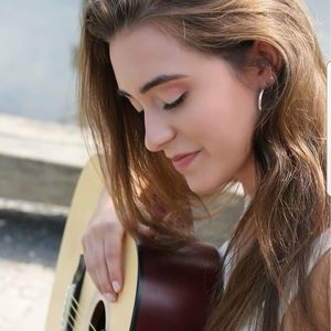 Meet your Posher, Brittany